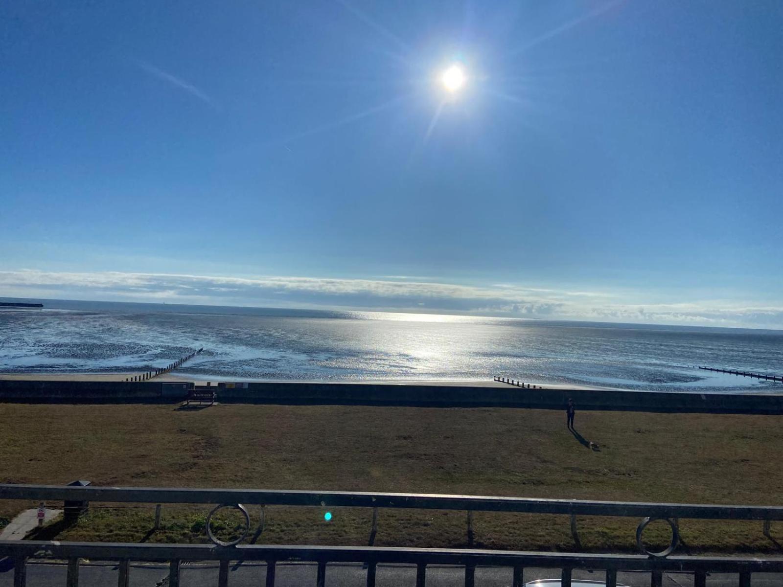 Stunning 2 Bed Apartment With Sea Views Littlestone-on-Sea Exterior photo